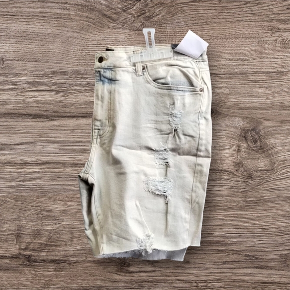 No Boundaries Other - No boundaries distressed shorts